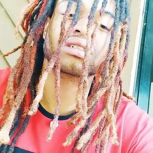 Meet your Posher, Ayo